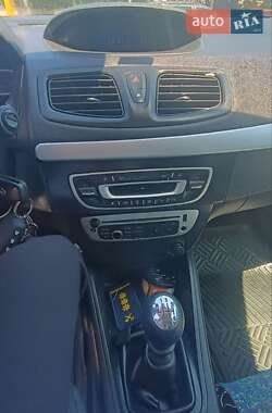 Седан Renault Fluence 2013 в 