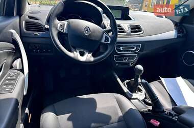 Седан Renault Fluence 2010 в 