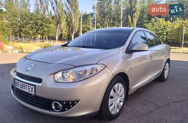 Седан Renault Fluence 2010 в 