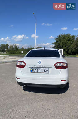 Седан Renault Fluence 2012 в 