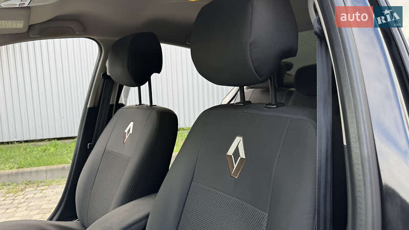 Седан Renault Fluence 2011 в Ивано-Франковске