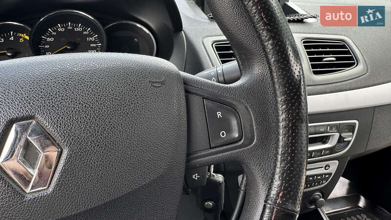 Седан Renault Fluence 2011 в Ивано-Франковске