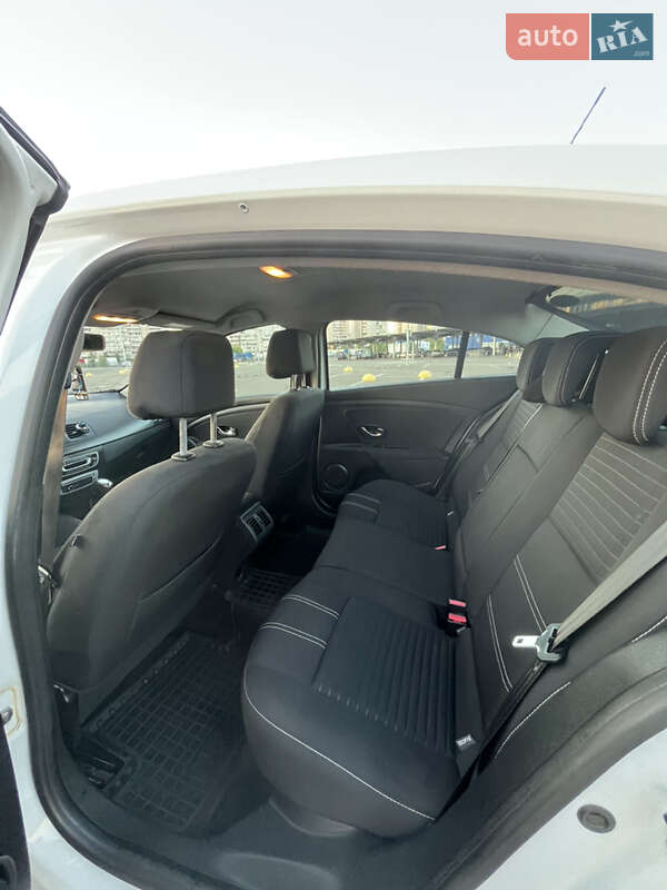 Седан Renault Fluence 2015 в Киеве