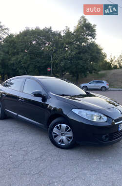 Седан Renault Fluence 2010 в Кропивницком