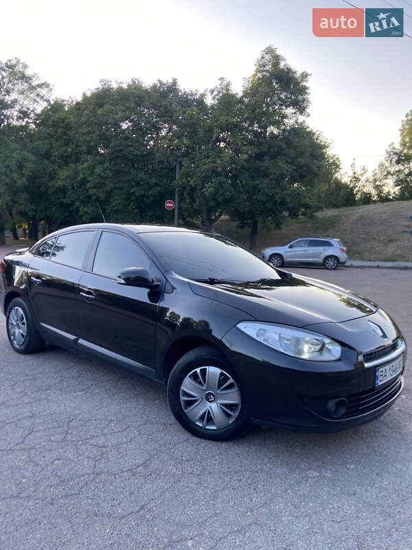 Седан Renault Fluence 2010 в Кропивницком