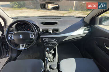 Седан Renault Fluence 2012 в 