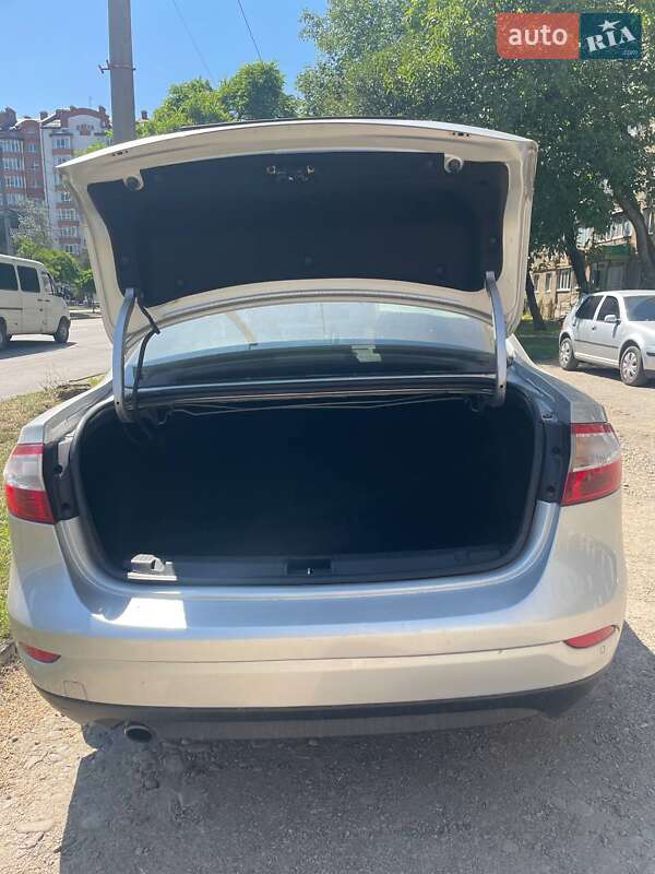 Седан Renault Fluence 2011 в Ивано-Франковске фото 10 Седан Renault Fluence 2011 в Ивано-Франковске
