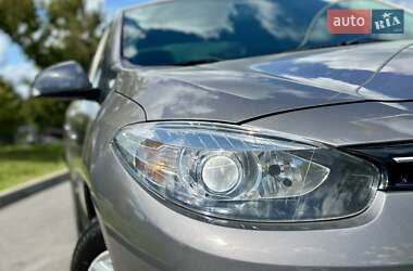 Седан Renault Fluence 2013 в 