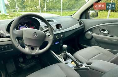 Седан Renault Fluence 2013 в 