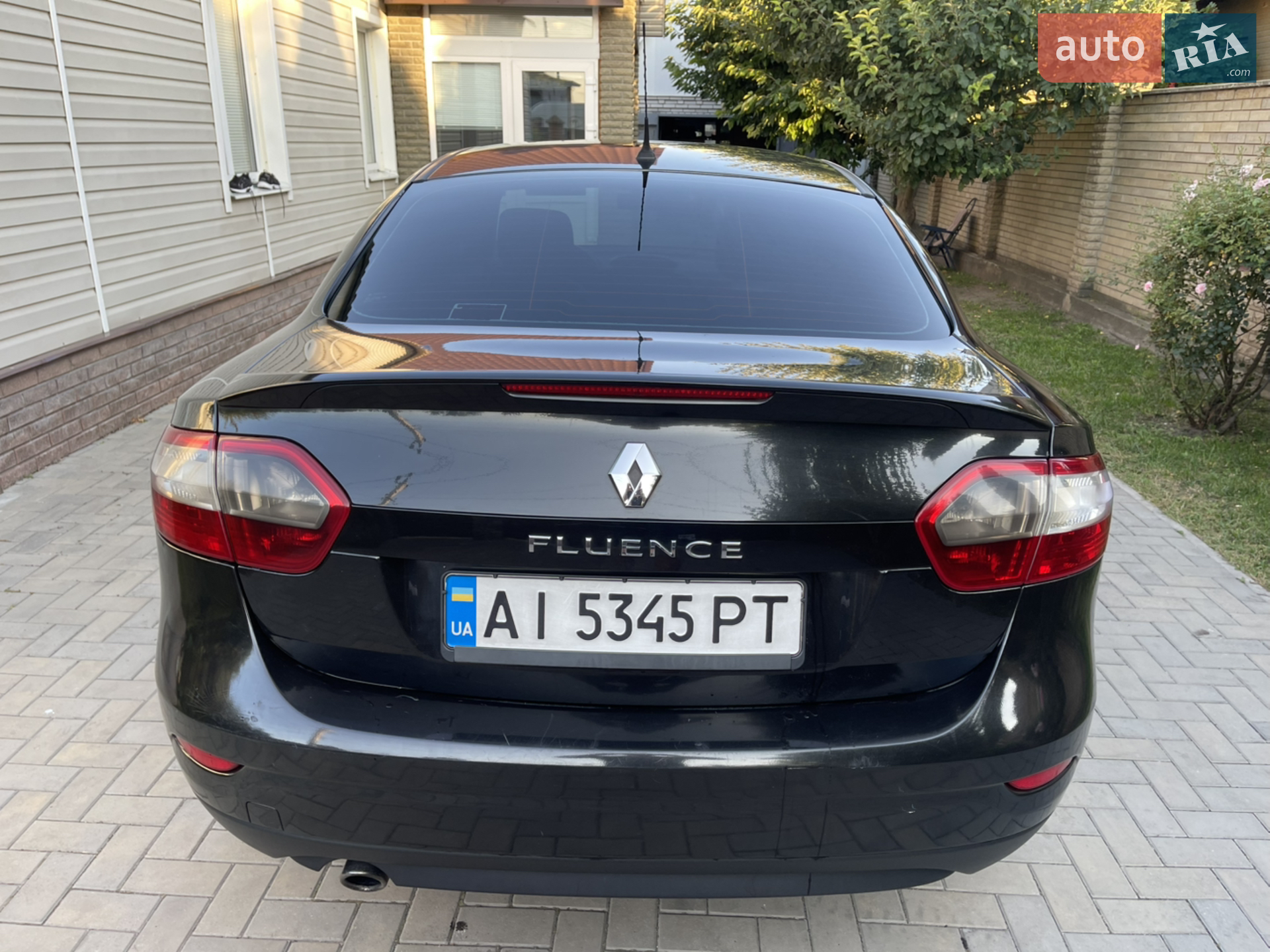 2010 Renault Fluence - мініатюра 4