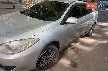 Седан Renault Fluence 2011 в 