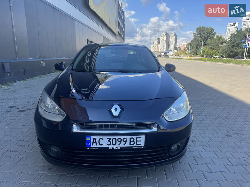 Седан Renault Fluence 2012 в 