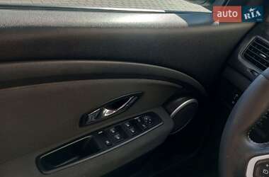 Седан Renault Fluence 2012 в 