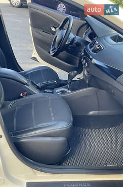 Седан Renault Fluence 2013 в 