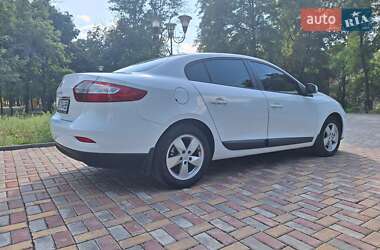 Седан Renault Fluence 2012 в 