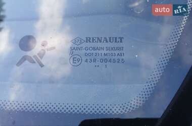 Седан Renault Fluence 2011 в 