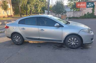 Седан Renault Fluence 2010 в Чернигове