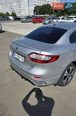 Седан Renault Fluence 2012 в Нетешине