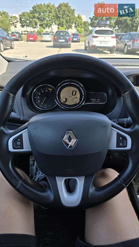 Седан Renault Fluence 2012 в Нетешине фото 13 Седан Renault Fluence 2012 в Нетешине