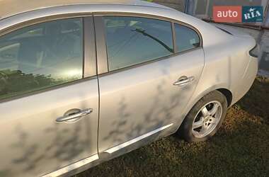 Седан Renault Fluence 2011 в 