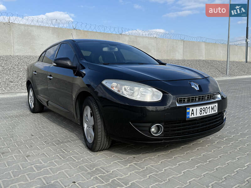Седан Renault Fluence 2012 в 