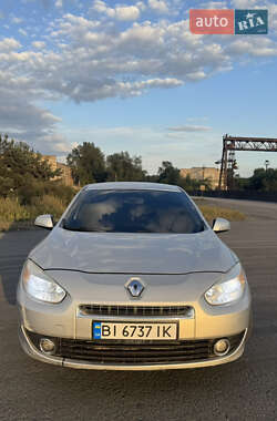 Седан Renault Fluence 2010 в Горішніх Плавнях