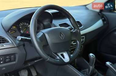 Седан Renault Fluence 2012 в 