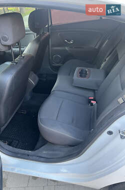Седан Renault Fluence 2012 в 