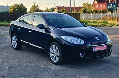 Седан Renault Fluence 2011 в 