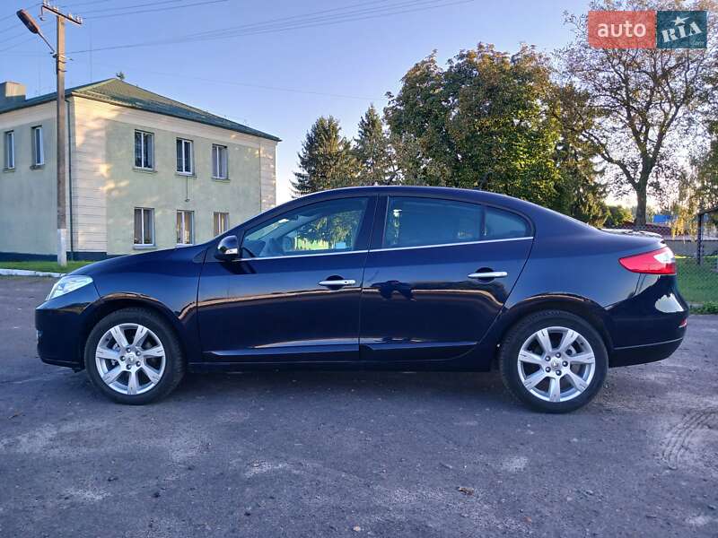 Седан Renault Fluence 2011 в Дубно