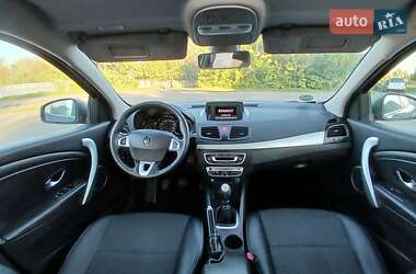 Седан Renault Fluence 2011 в 