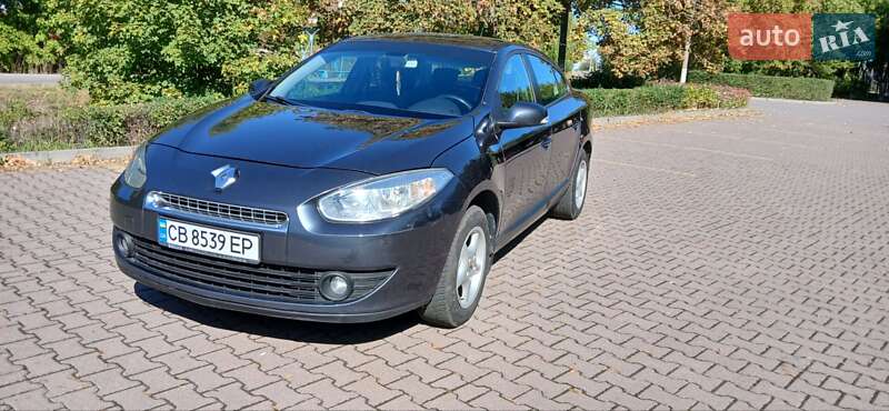 Седан Renault Fluence 2011 в Миргороде