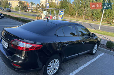 Седан Renault Fluence 2010 в 