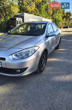 Седан Renault Fluence 2012 в 