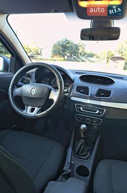 Седан Renault Fluence 2012 в 