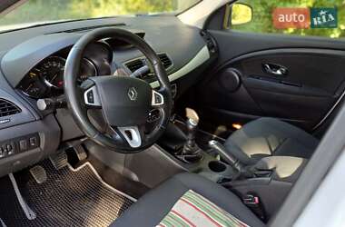 Седан Renault Fluence 2012 в 