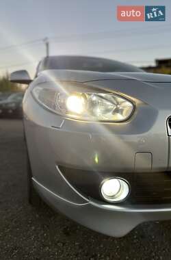 Седан Renault Fluence 2011 в 