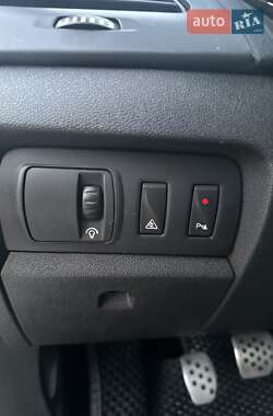 Седан Renault Fluence 2011 в 