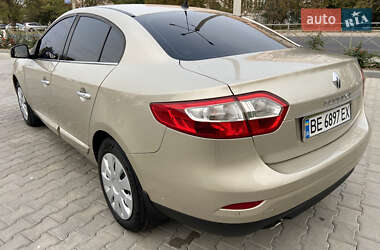 Седан Renault Fluence 2010 в 