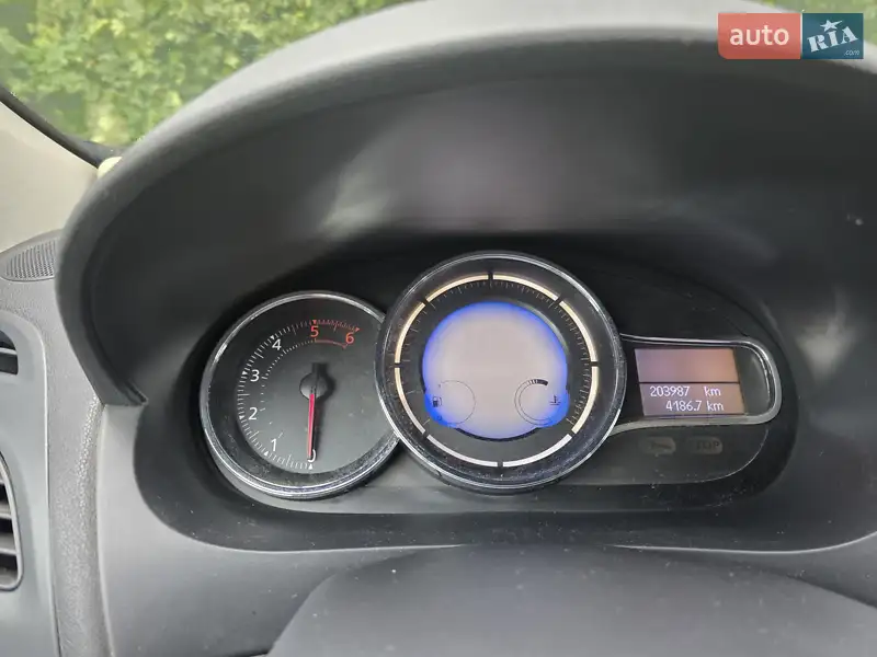 Renault Fluence 2013 VIN VF1LZBB0649955410 фото оголошення 2 з 62