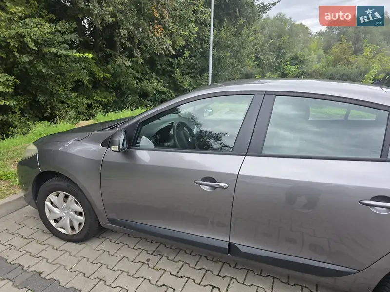 Renault Fluence 2013 VIN VF1LZBB0649955410 фото оголошення 5 з 62