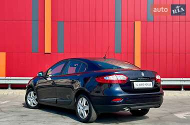 Седан Renault Fluence 2015 в 