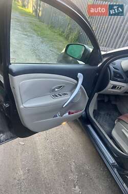 Седан Renault Fluence 2010 в 