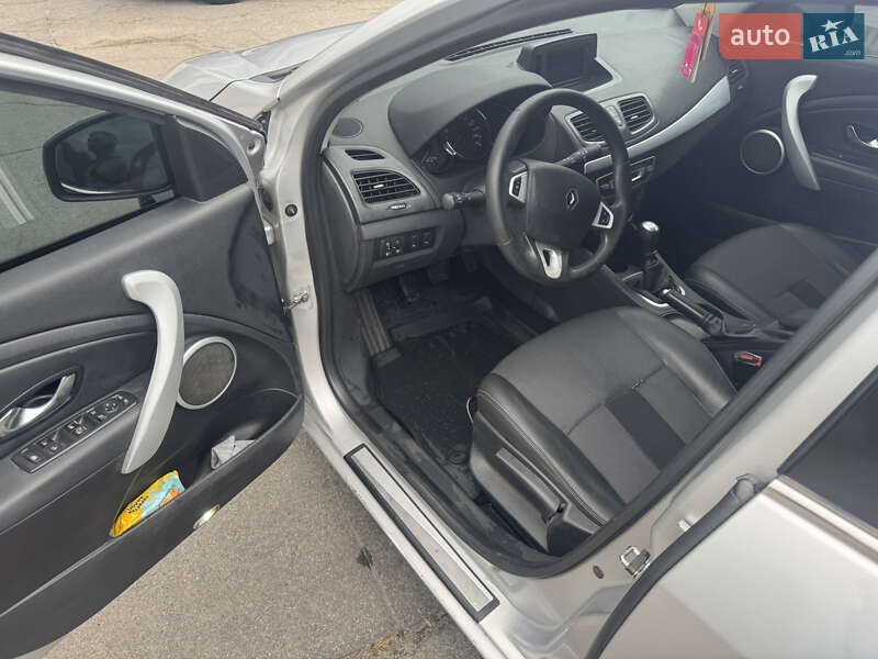 Седан Renault Fluence 2010 в Горишних Плавнях