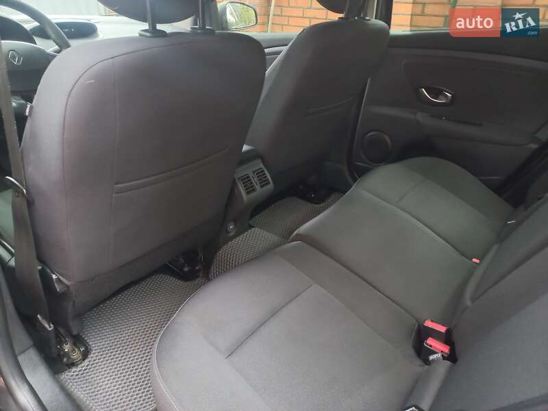 Седан Renault Fluence 2010 в Хмельницком