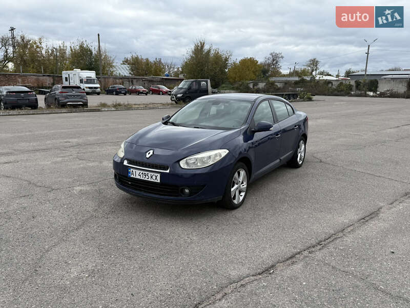 Седан Renault Fluence 2010 в 