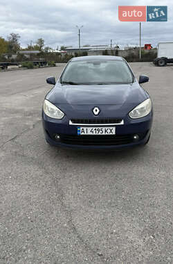 Седан Renault Fluence 2010 в 
