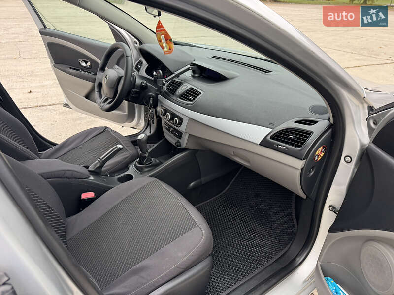 Седан Renault Fluence 2012 в Каневі фото 9 Седан Renault Fluence 2012 в Каневі