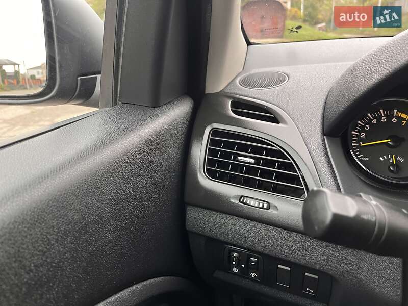 Седан Renault Fluence 2012 в Смеле