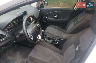 Седан Renault Fluence 2011 в 